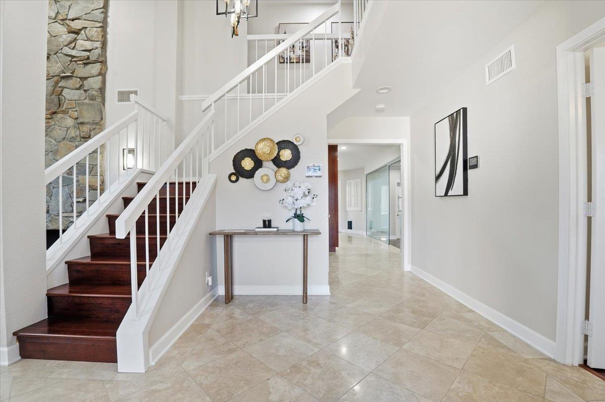 Detail Gallery Image 5 of 42 For 18874 Mount Cimarron St, Fountain Valley,  CA 92708 - 4 Beds | 3 Baths