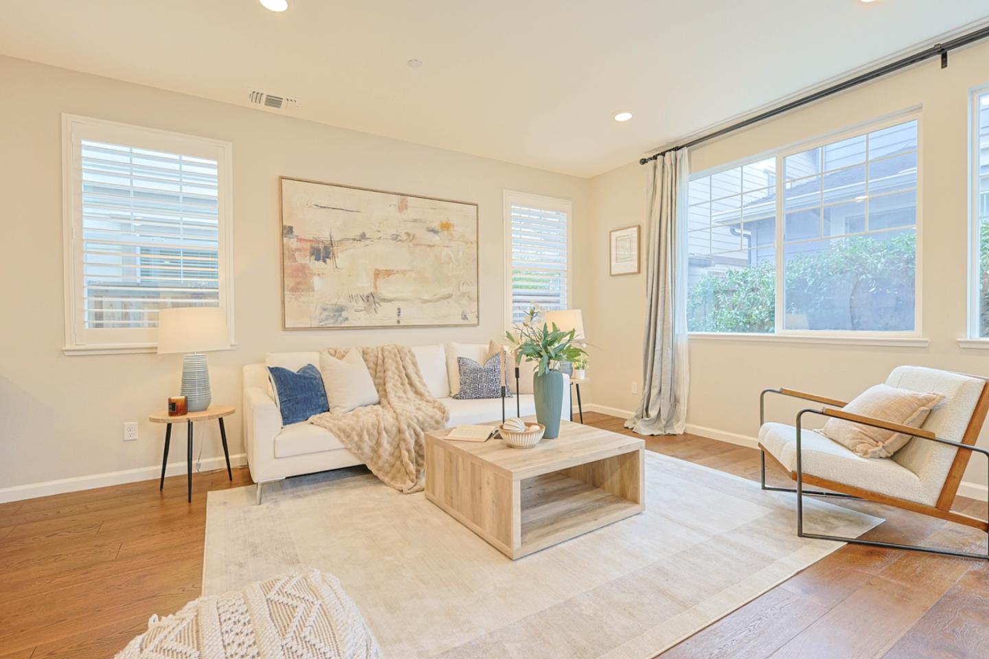 Detail Gallery Image 11 of 33 For 5331 Cowboy Ct, Fremont,  CA 94555 - 4 Beds | 2/1 Baths