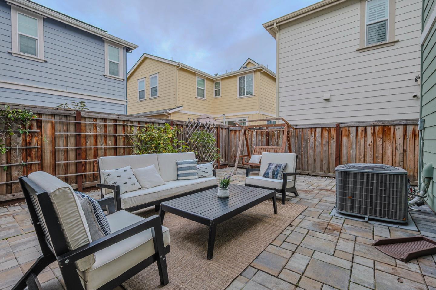 Detail Gallery Image 31 of 33 For 5331 Cowboy Ct, Fremont,  CA 94555 - 4 Beds | 2/1 Baths