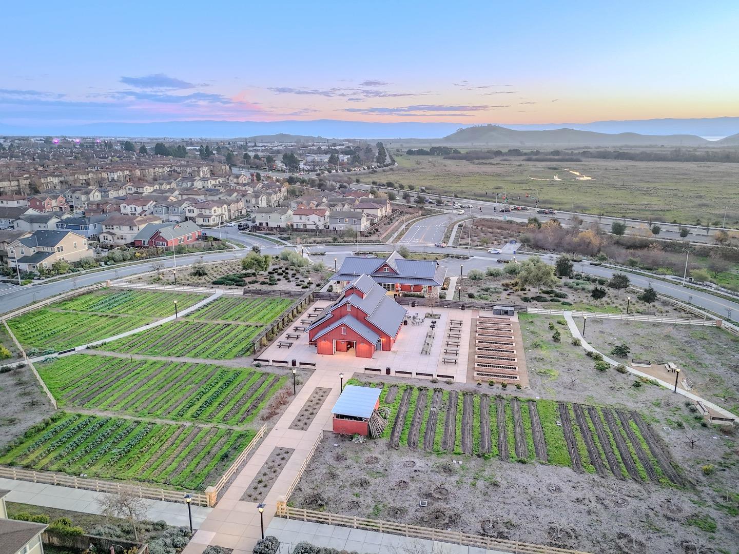 Detail Gallery Image 32 of 33 For 5331 Cowboy Ct, Fremont,  CA 94555 - 4 Beds | 2/1 Baths