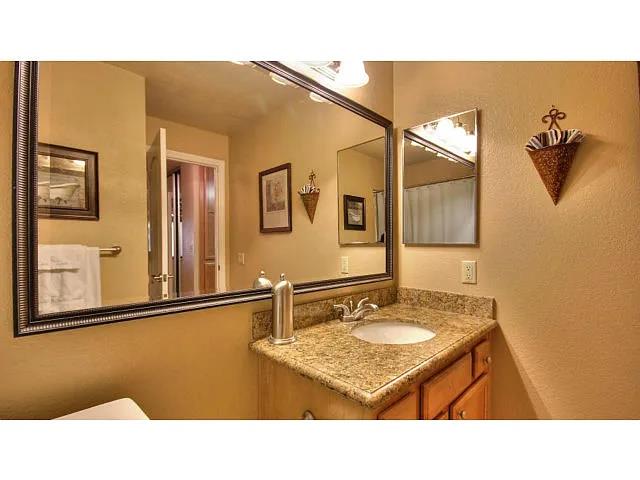 Detail Gallery Image 10 of 11 For 2250 Monroe St, Santa Clara,  CA 95050 - 1 Beds | 1 Baths