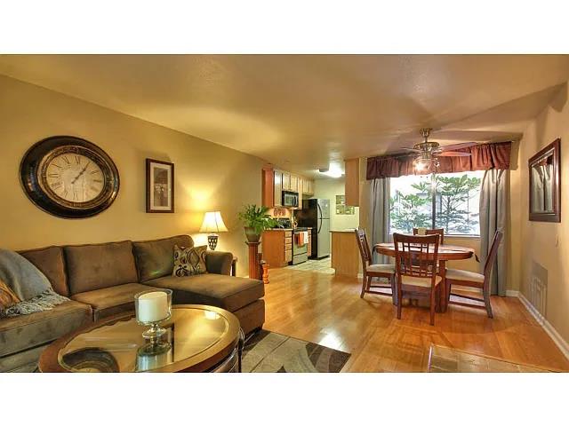 Detail Gallery Image 4 of 11 For 2250 Monroe St, Santa Clara,  CA 95050 - 1 Beds | 1 Baths