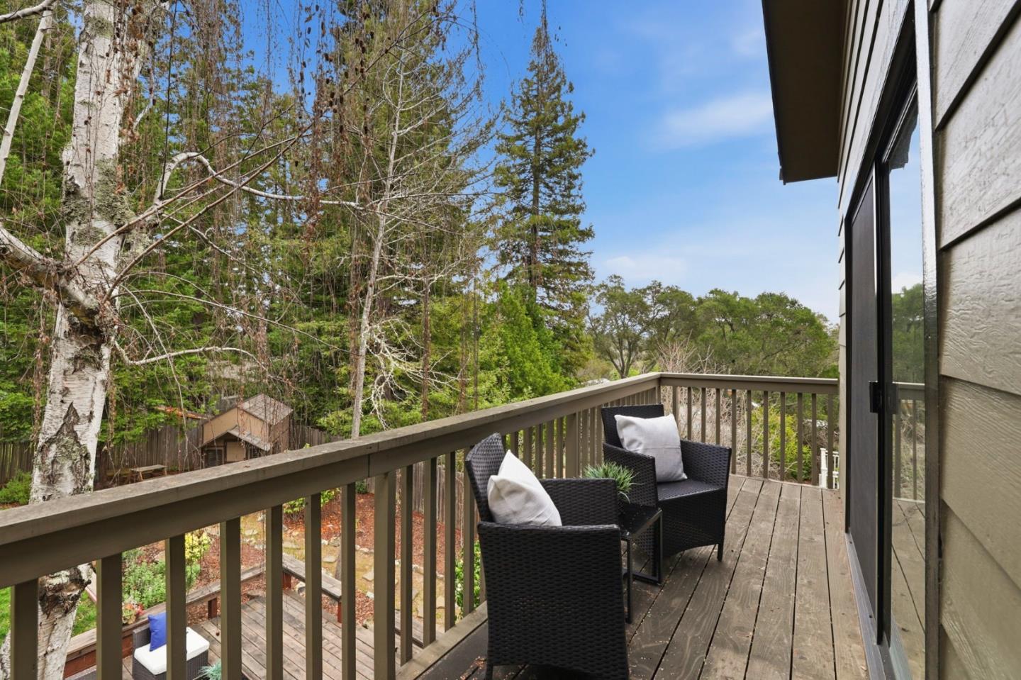 Detail Gallery Image 11 of 42 For 16 Tynan Way, Portola Valley,  CA 94028 - 3 Beds | 2 Baths