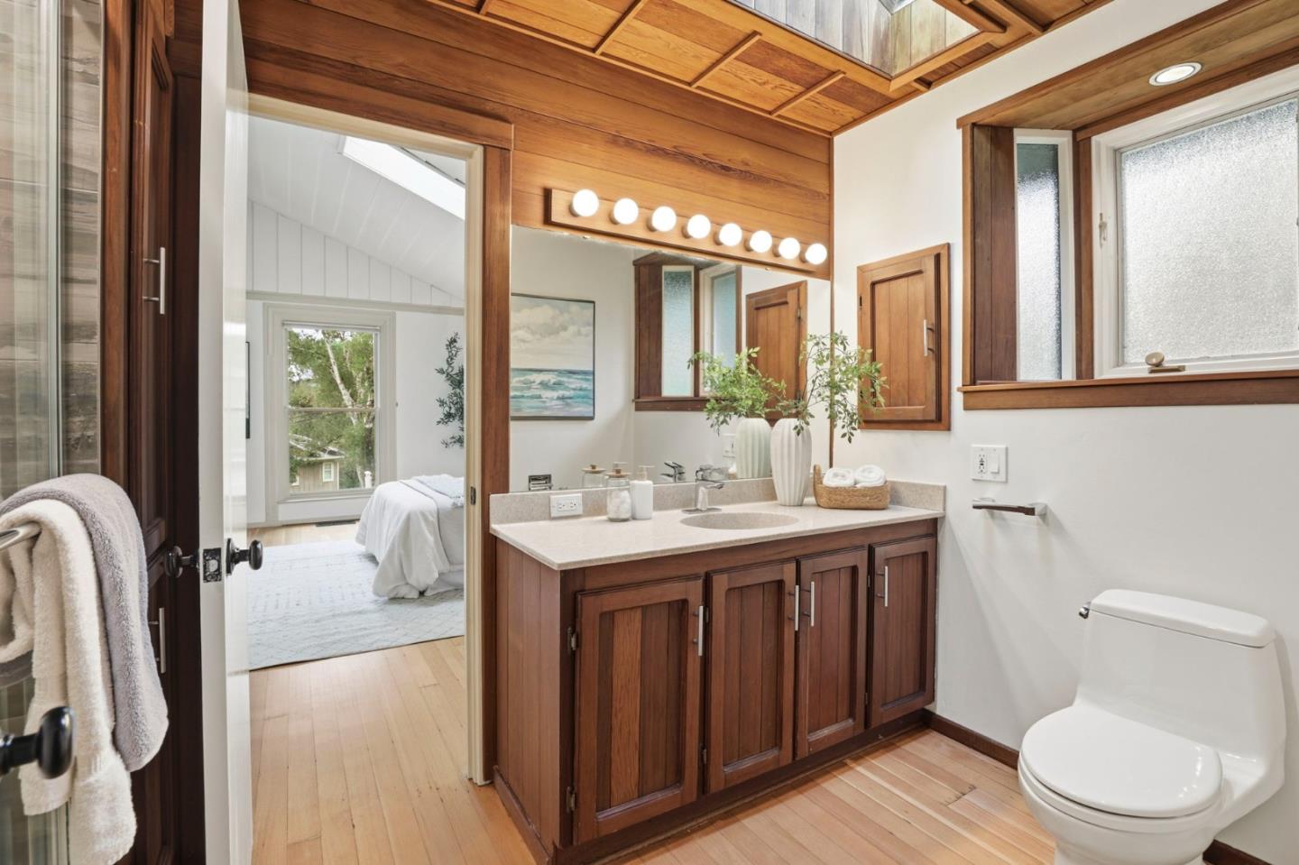 Detail Gallery Image 19 of 42 For 16 Tynan Way, Portola Valley,  CA 94028 - 3 Beds | 2 Baths