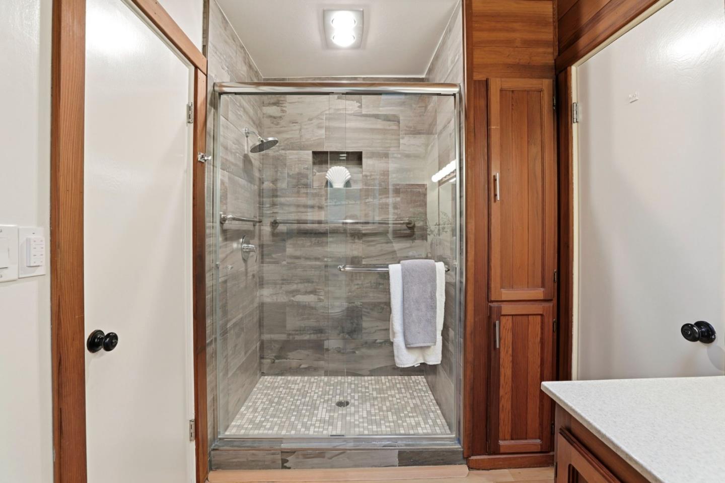 Detail Gallery Image 20 of 42 For 16 Tynan Way, Portola Valley,  CA 94028 - 3 Beds | 2 Baths