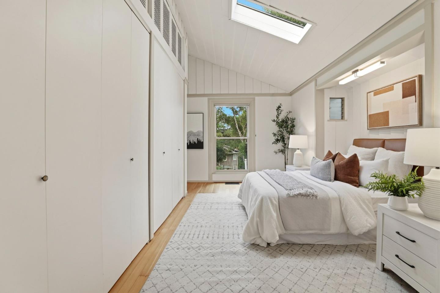 Detail Gallery Image 21 of 42 For 16 Tynan Way, Portola Valley,  CA 94028 - 3 Beds | 2 Baths