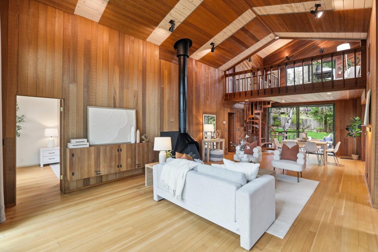 Detail Gallery Image 33 of 42 For 16 Tynan Way, Portola Valley,  CA 94028 - 3 Beds | 2 Baths