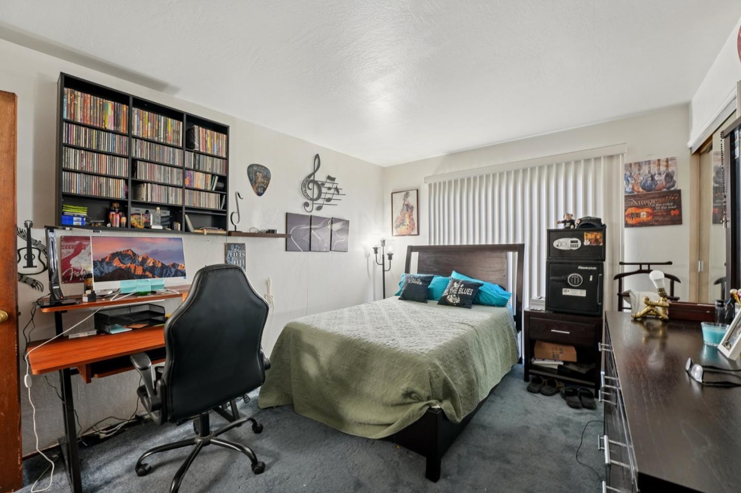 Detail Gallery Image 17 of 28 For 559 E Alvin Dr, Salinas,  CA 93906 - 3 Beds | 2 Baths