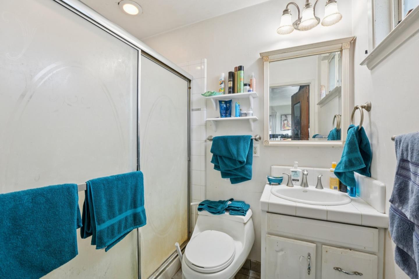 Detail Gallery Image 19 of 28 For 559 E Alvin Dr, Salinas,  CA 93906 - 3 Beds | 2 Baths