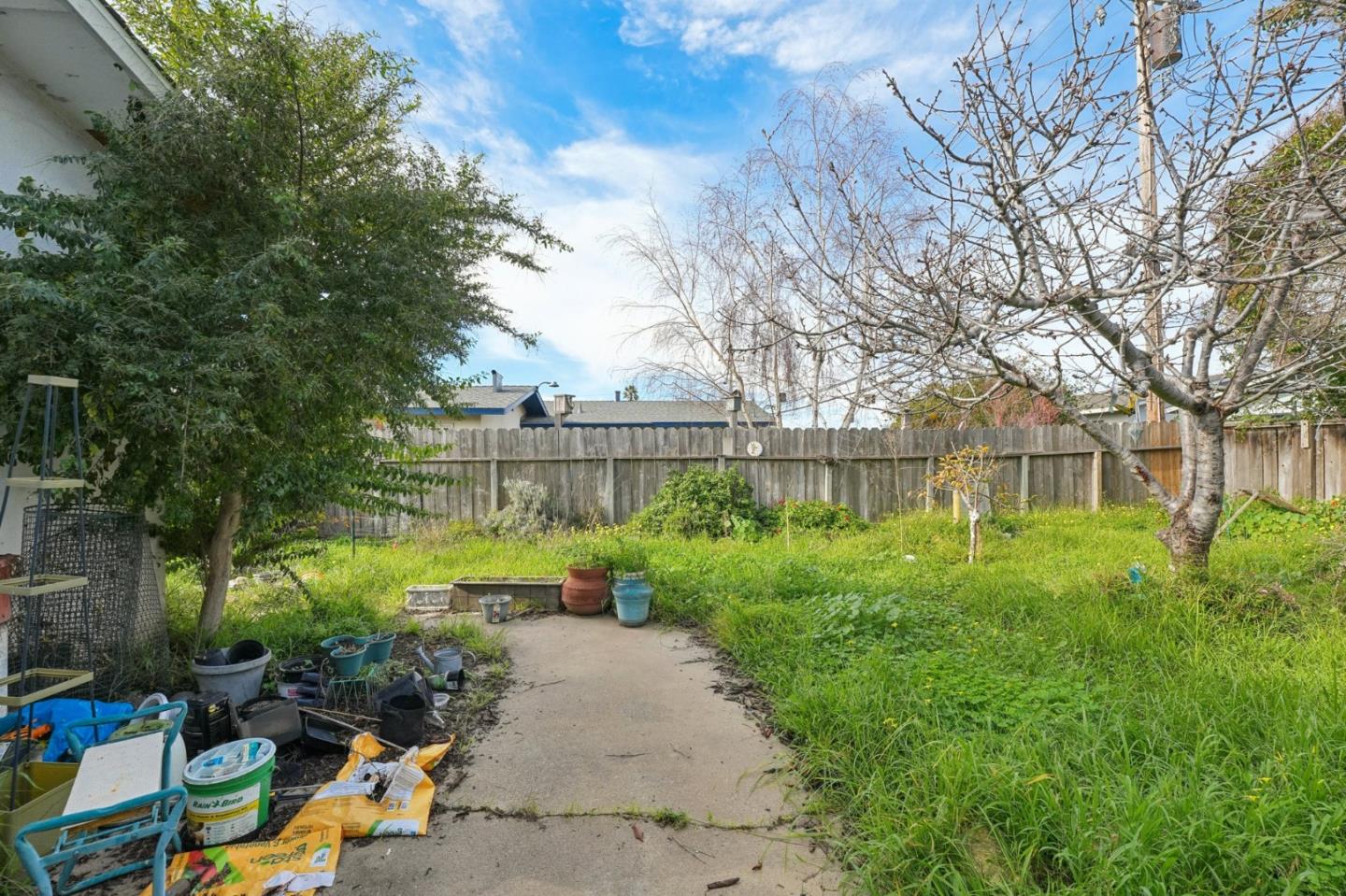 Detail Gallery Image 22 of 28 For 559 E Alvin Dr, Salinas,  CA 93906 - 3 Beds | 2 Baths