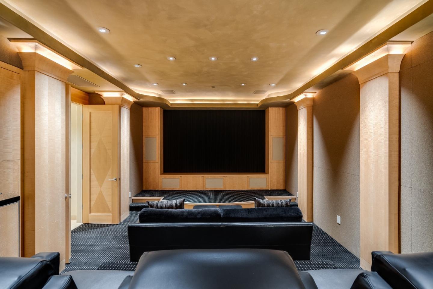 Detail Gallery Image 22 of 44 For 26140 Rancho Manuella Ln, Los Altos Hills,  CA 94022 - 5 Beds | 6/1 Baths