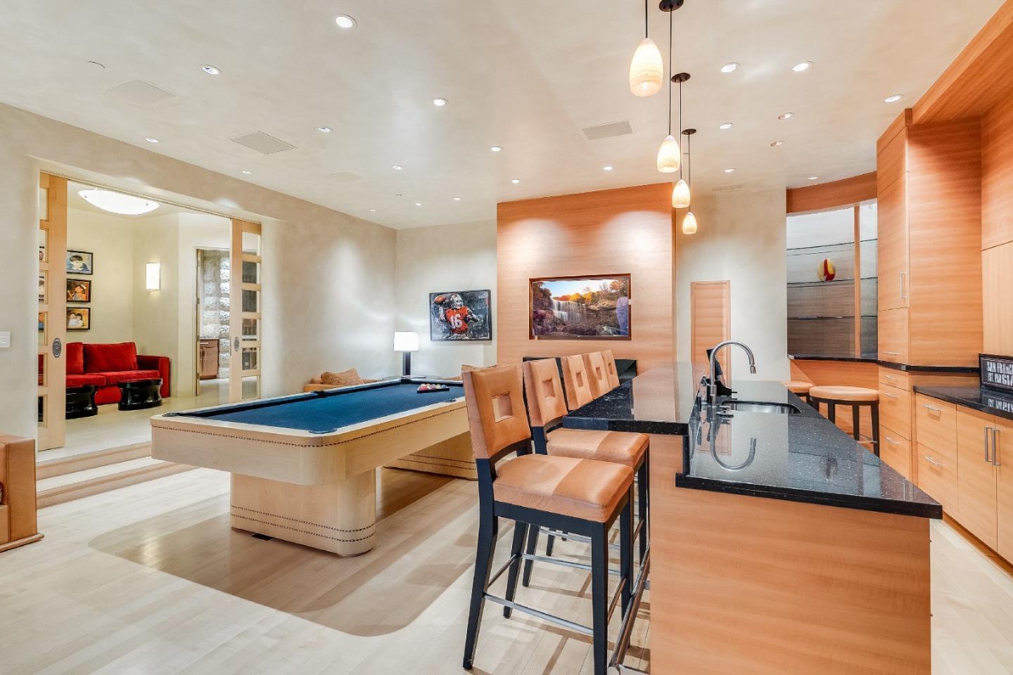 Detail Gallery Image 32 of 44 For 26140 Rancho Manuella Ln, Los Altos Hills,  CA 94022 - 5 Beds | 6/1 Baths