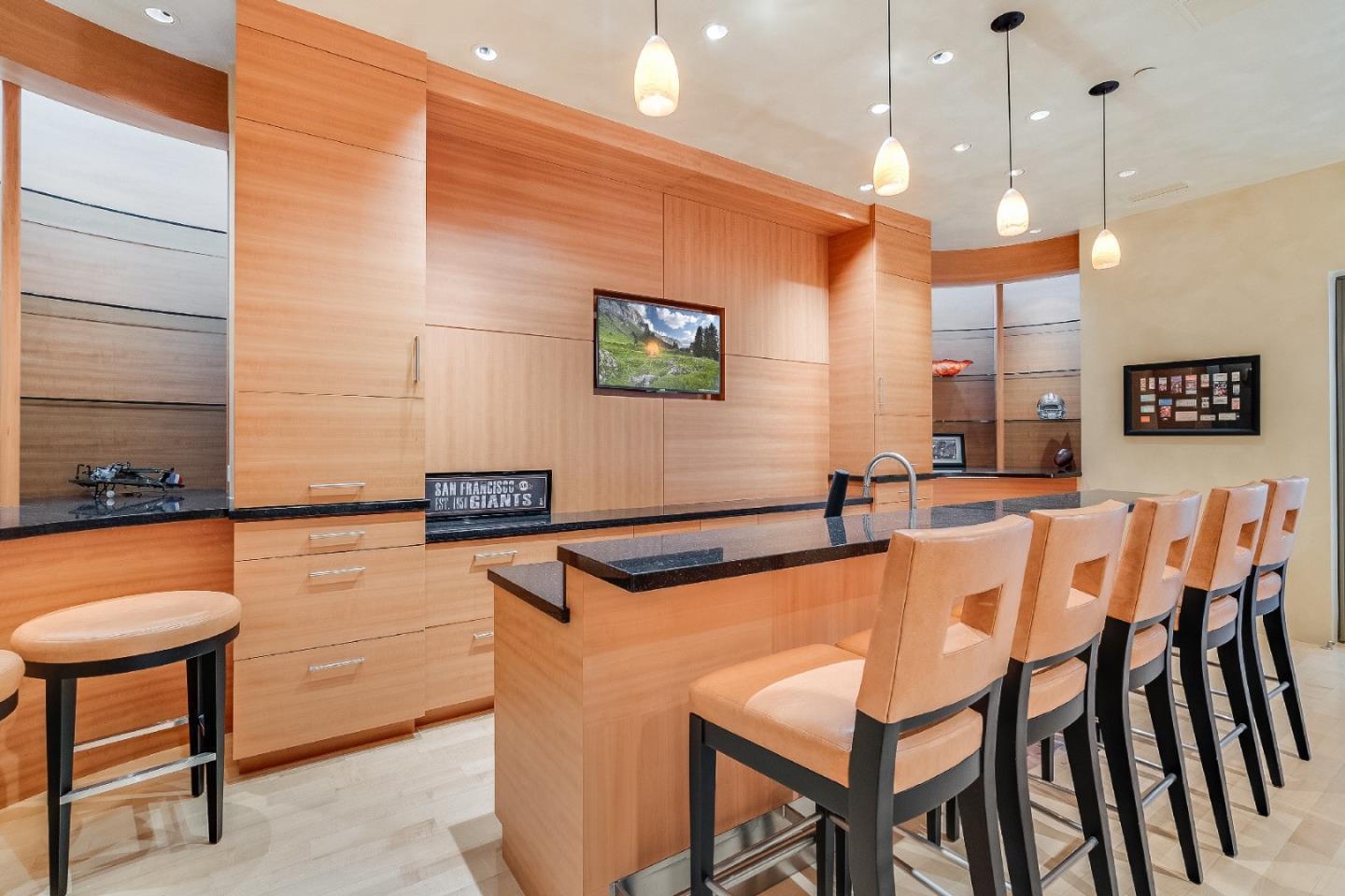 Detail Gallery Image 34 of 44 For 26140 Rancho Manuella Ln, Los Altos Hills,  CA 94022 - 5 Beds | 6/1 Baths