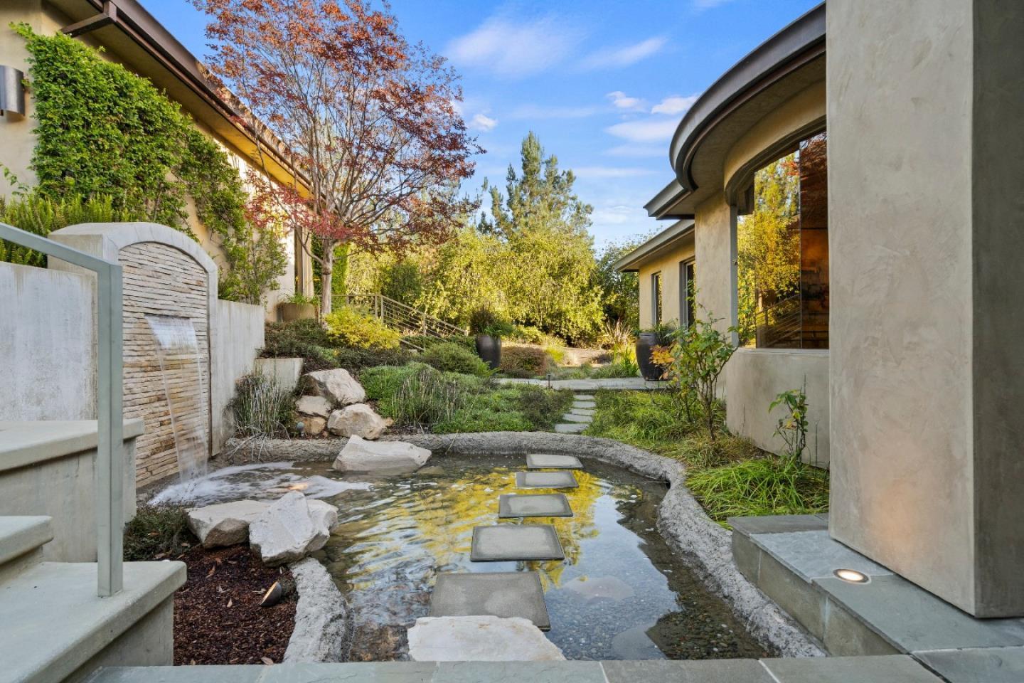 Detail Gallery Image 5 of 44 For 26140 Rancho Manuella Ln, Los Altos Hills,  CA 94022 - 5 Beds | 6/1 Baths