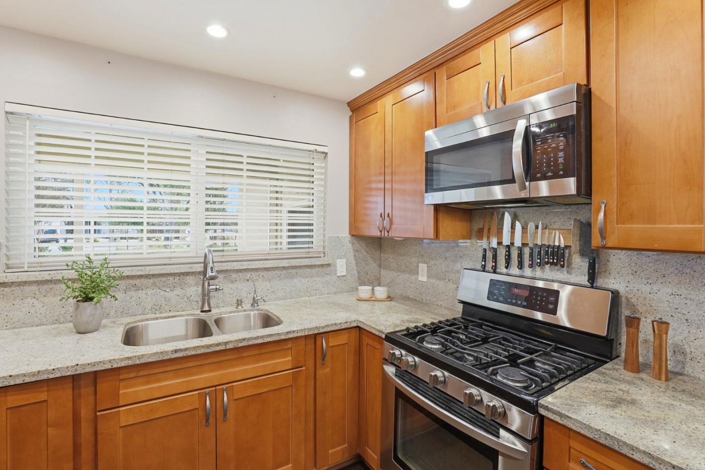 Detail Gallery Image 15 of 144 For 785 San Sebastian Pl, Morgan Hill,  CA 95037 - 4 Beds | 2 Baths
