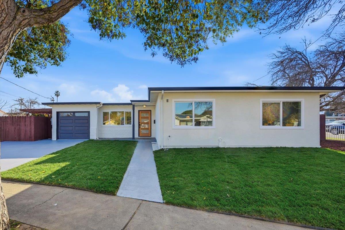 Detail Gallery Image 2 of 53 For 6328 Zulmida Ave, Newark,  CA 94560 - 4 Beds | 2 Baths