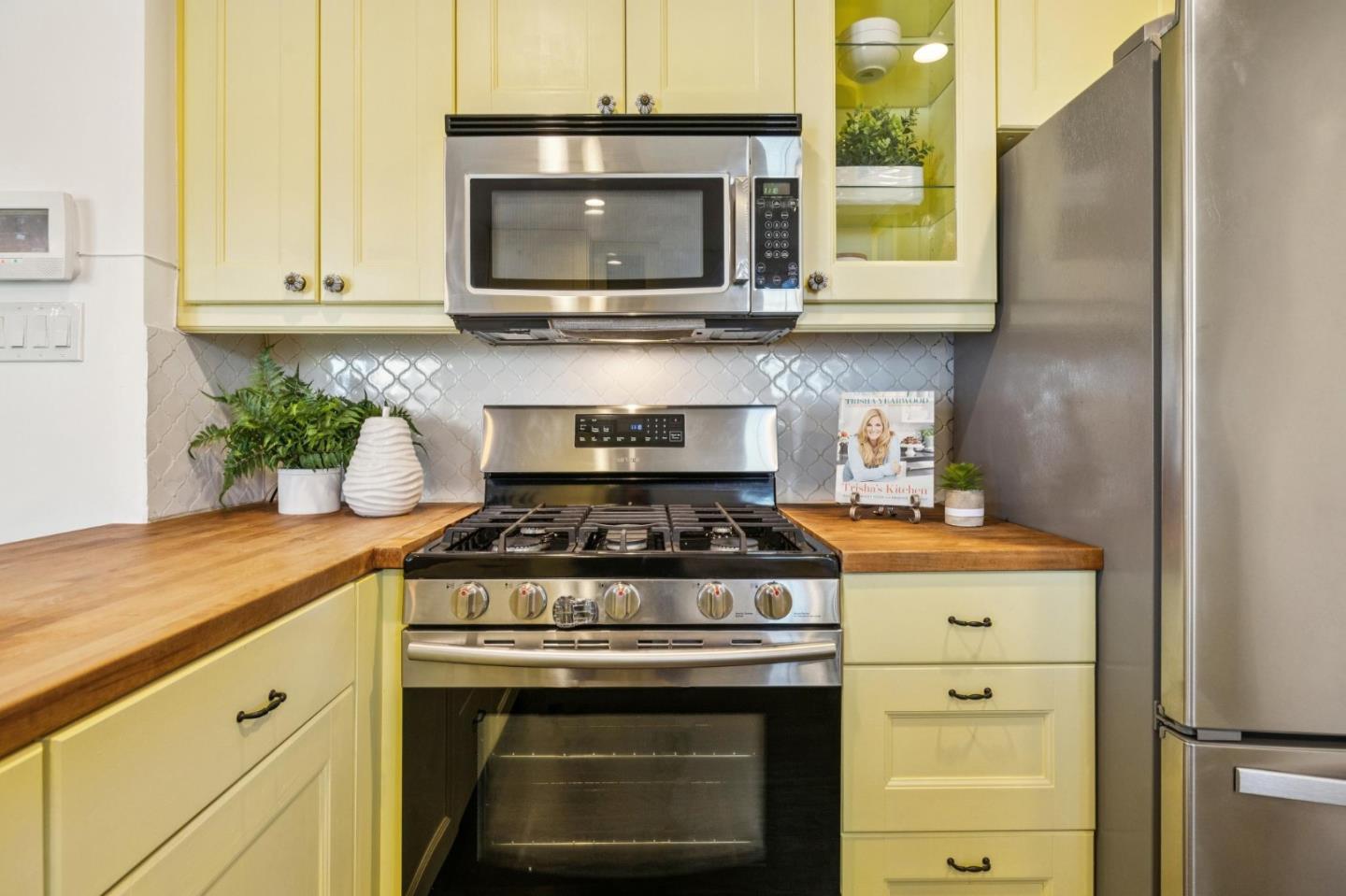 Detail Gallery Image 28 of 90 For 240 N Humboldt St, San Mateo,  CA 94401 - 2 Beds | 1 Baths