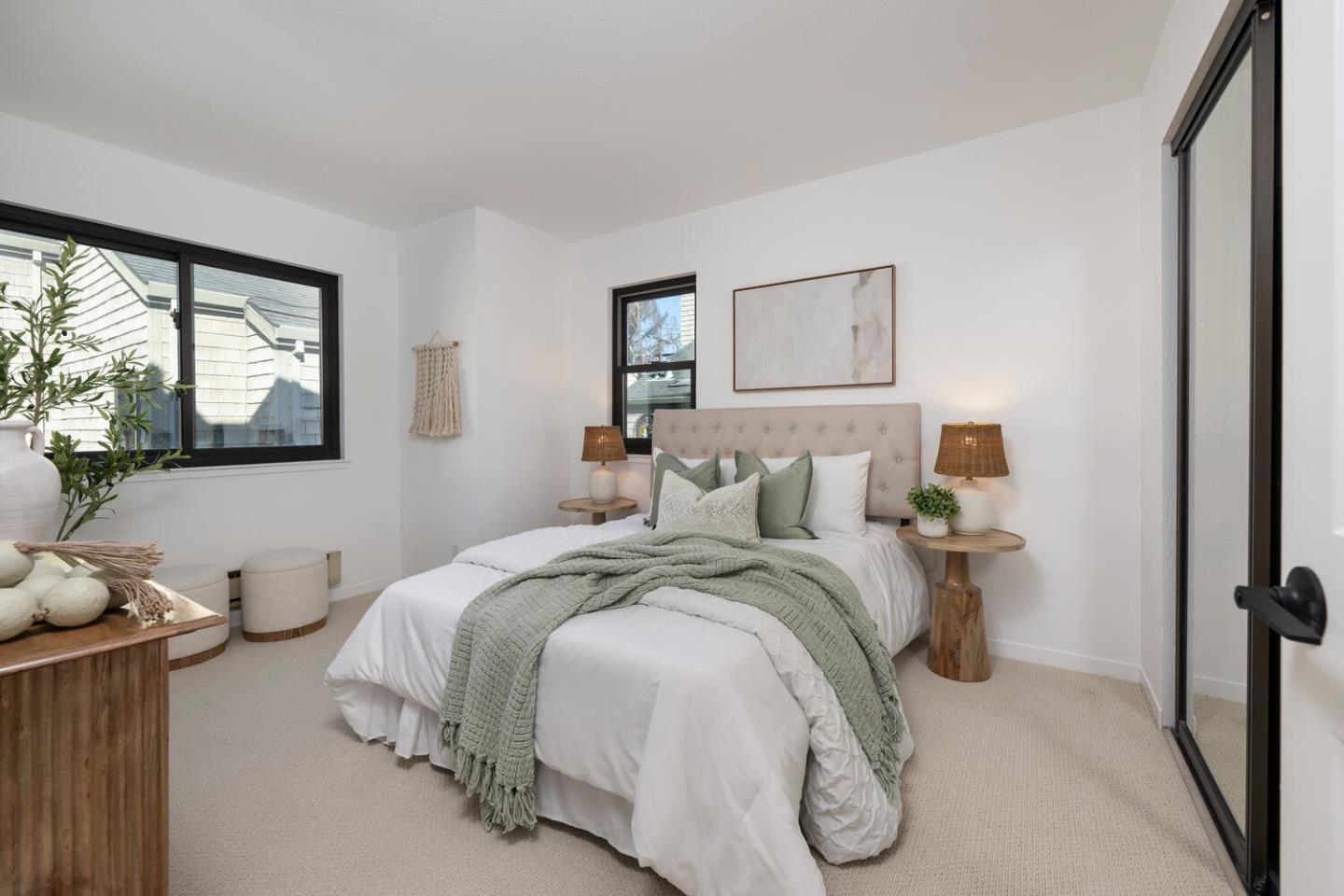 Detail Gallery Image 20 of 35 For 733 Fairfield Rd #10,  Burlingame,  CA 94010 - 2 Beds | 2/1 Baths