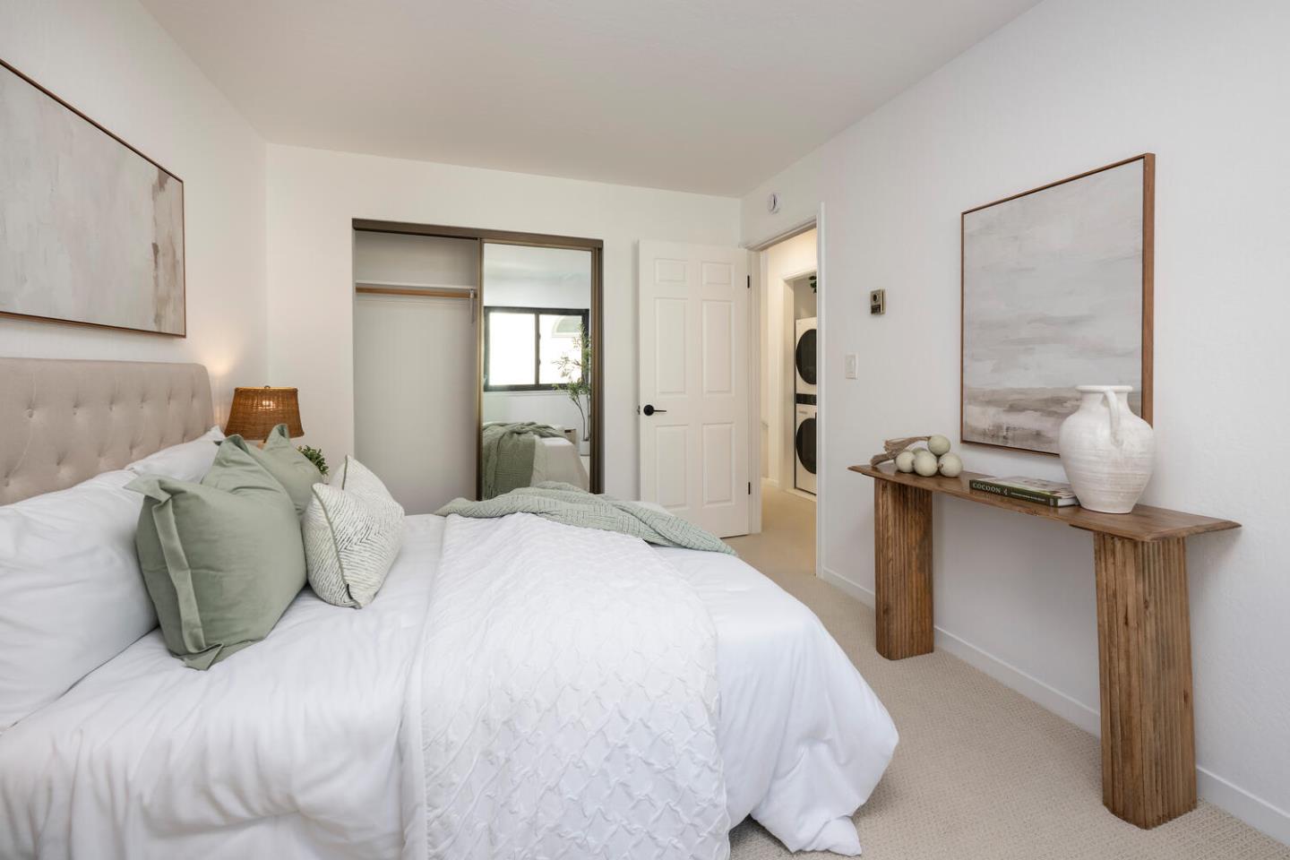 Detail Gallery Image 21 of 35 For 733 Fairfield Rd #10,  Burlingame,  CA 94010 - 2 Beds | 2/1 Baths