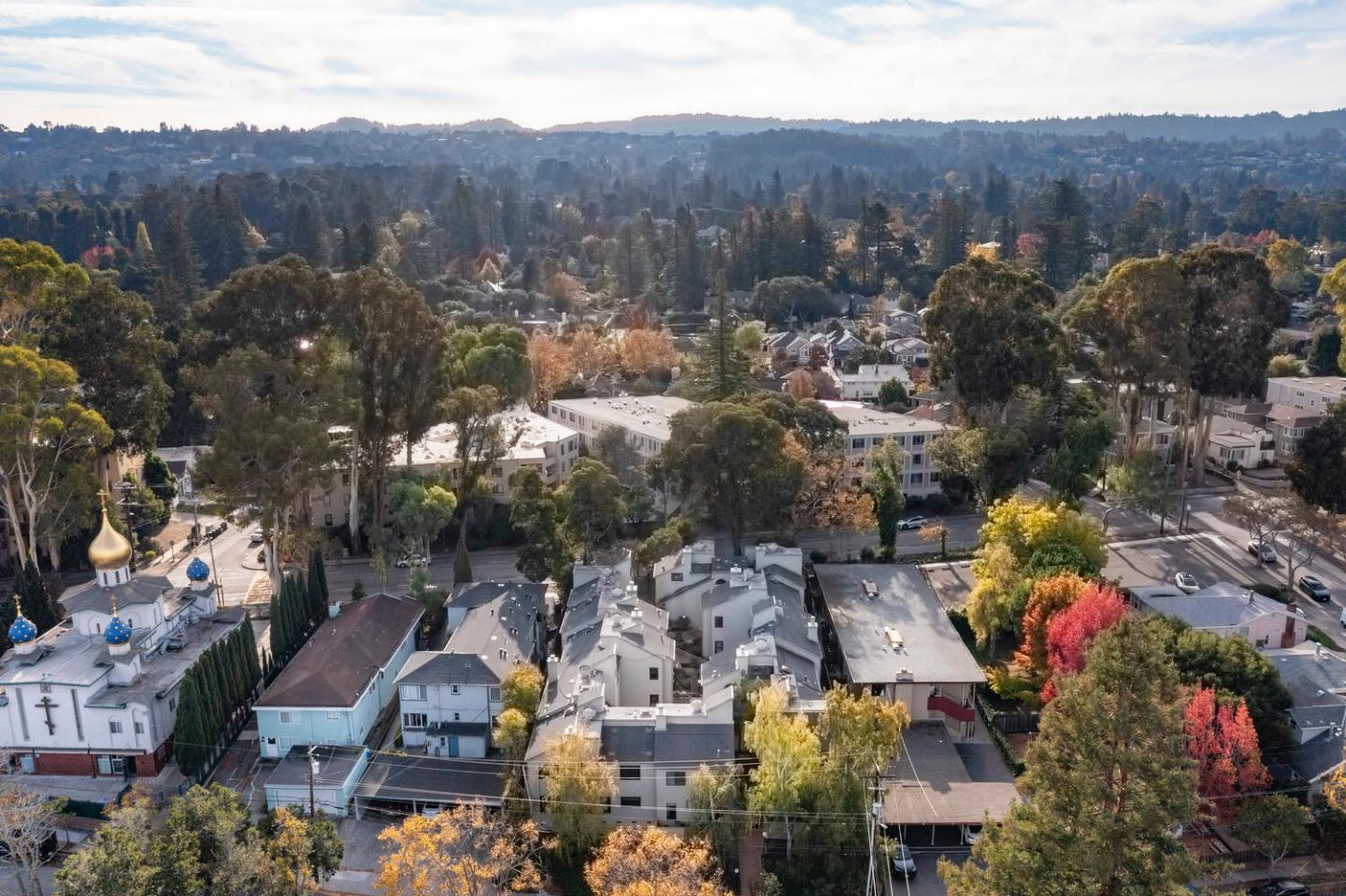 Detail Gallery Image 33 of 35 For 733 Fairfield Rd #10,  Burlingame,  CA 94010 - 2 Beds | 2/1 Baths