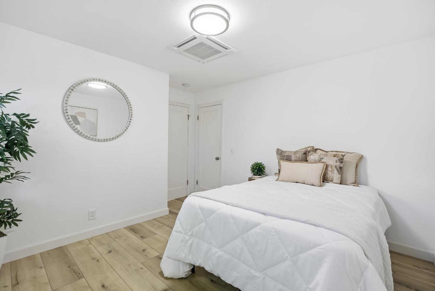 Detail Gallery Image 16 of 46 For 717 & 723 Ellsworth Pl, Palo Alto,  CA 94306 - – Beds | – Baths