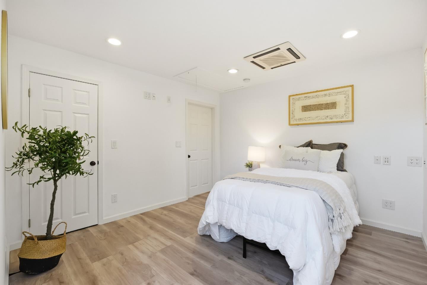 Detail Gallery Image 44 of 46 For 717 & 723 Ellsworth Pl, Palo Alto,  CA 94306 - – Beds | – Baths