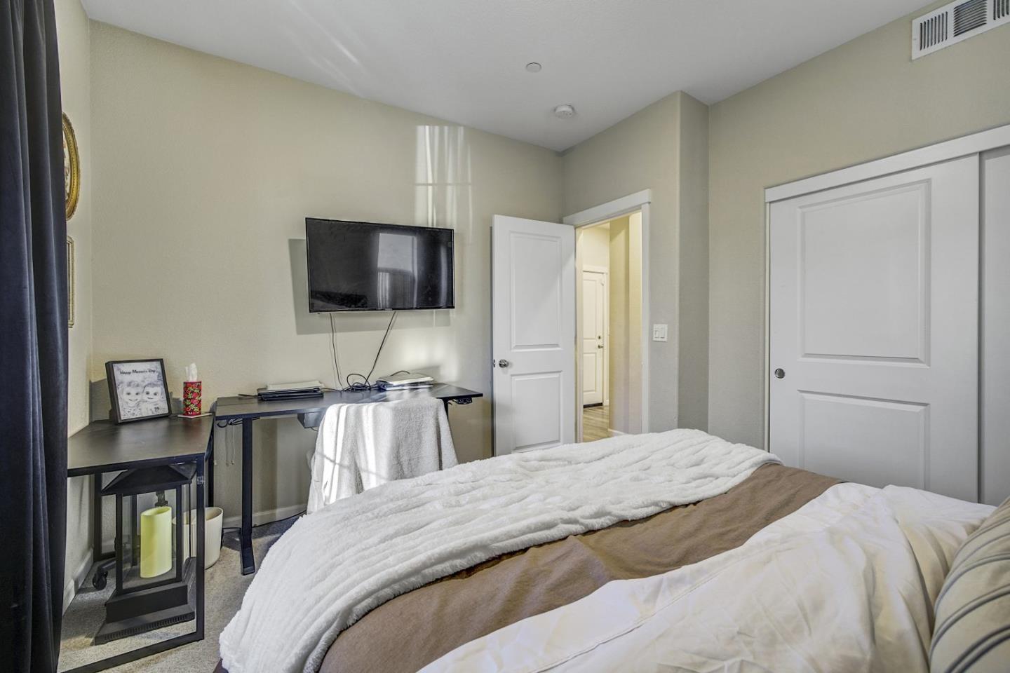 Detail Gallery Image 19 of 43 For 5341 Knights Valley Ln, Antioch,  CA 94531 - 5 Beds | 3 Baths