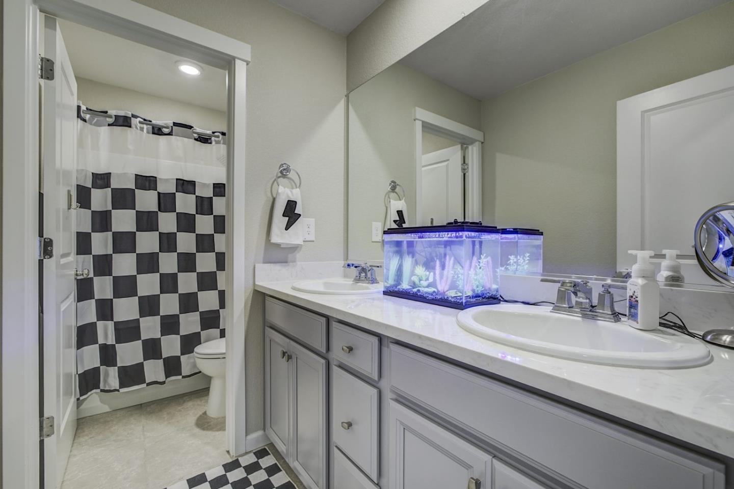 Detail Gallery Image 30 of 43 For 5341 Knights Valley Ln, Antioch,  CA 94531 - 5 Beds | 3 Baths