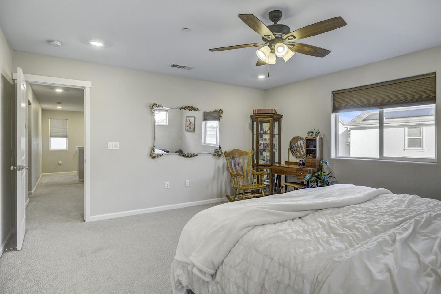 Detail Gallery Image 35 of 43 For 5341 Knights Valley Ln, Antioch,  CA 94531 - 5 Beds | 3 Baths