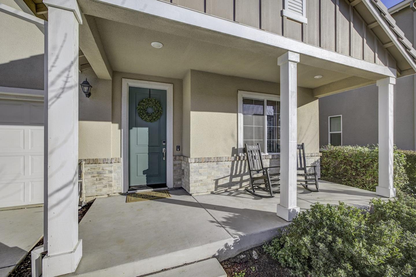 Detail Gallery Image 4 of 43 For 5341 Knights Valley Ln, Antioch,  CA 94531 - 5 Beds | 3 Baths