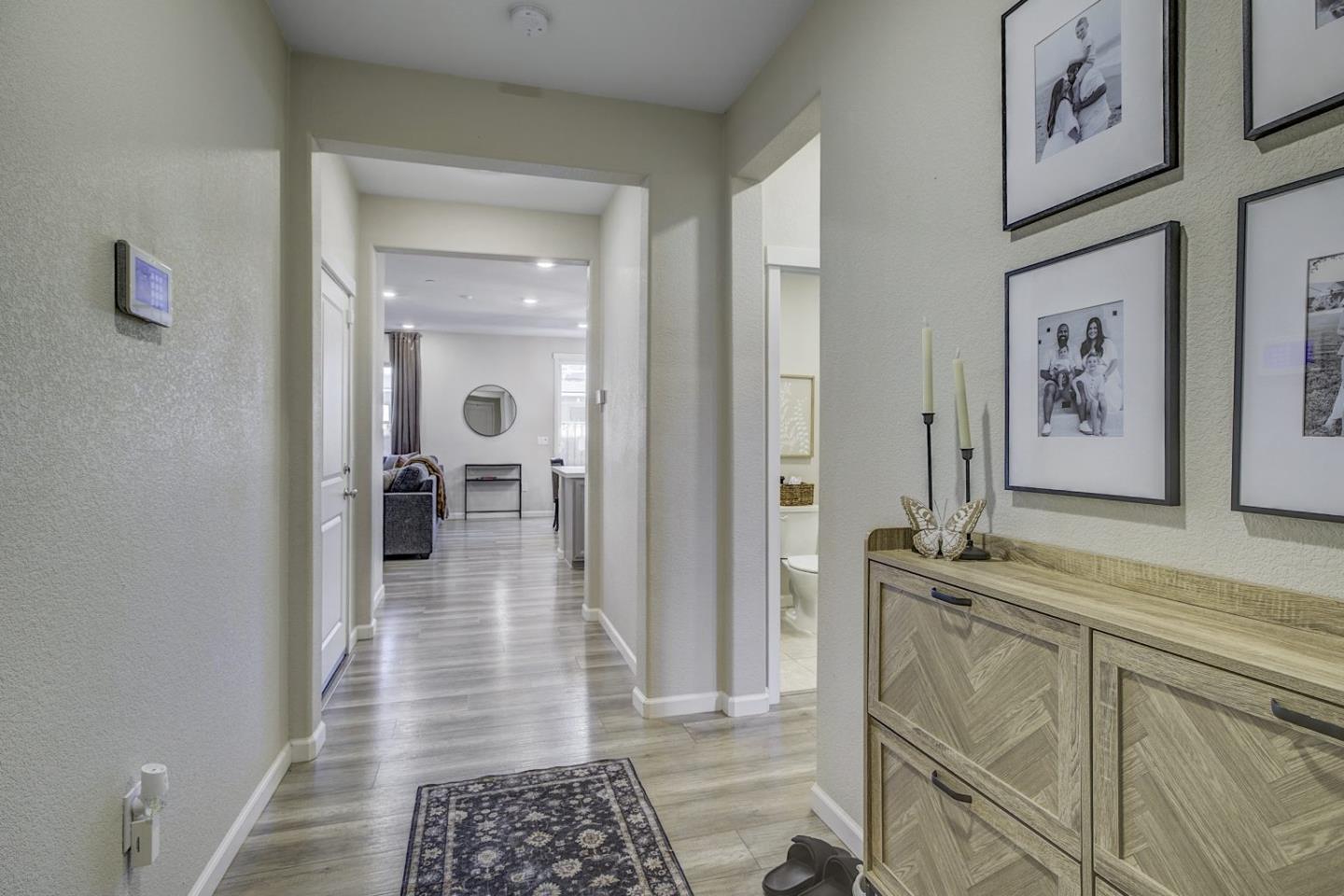 Detail Gallery Image 5 of 43 For 5341 Knights Valley Ln, Antioch,  CA 94531 - 5 Beds | 3 Baths