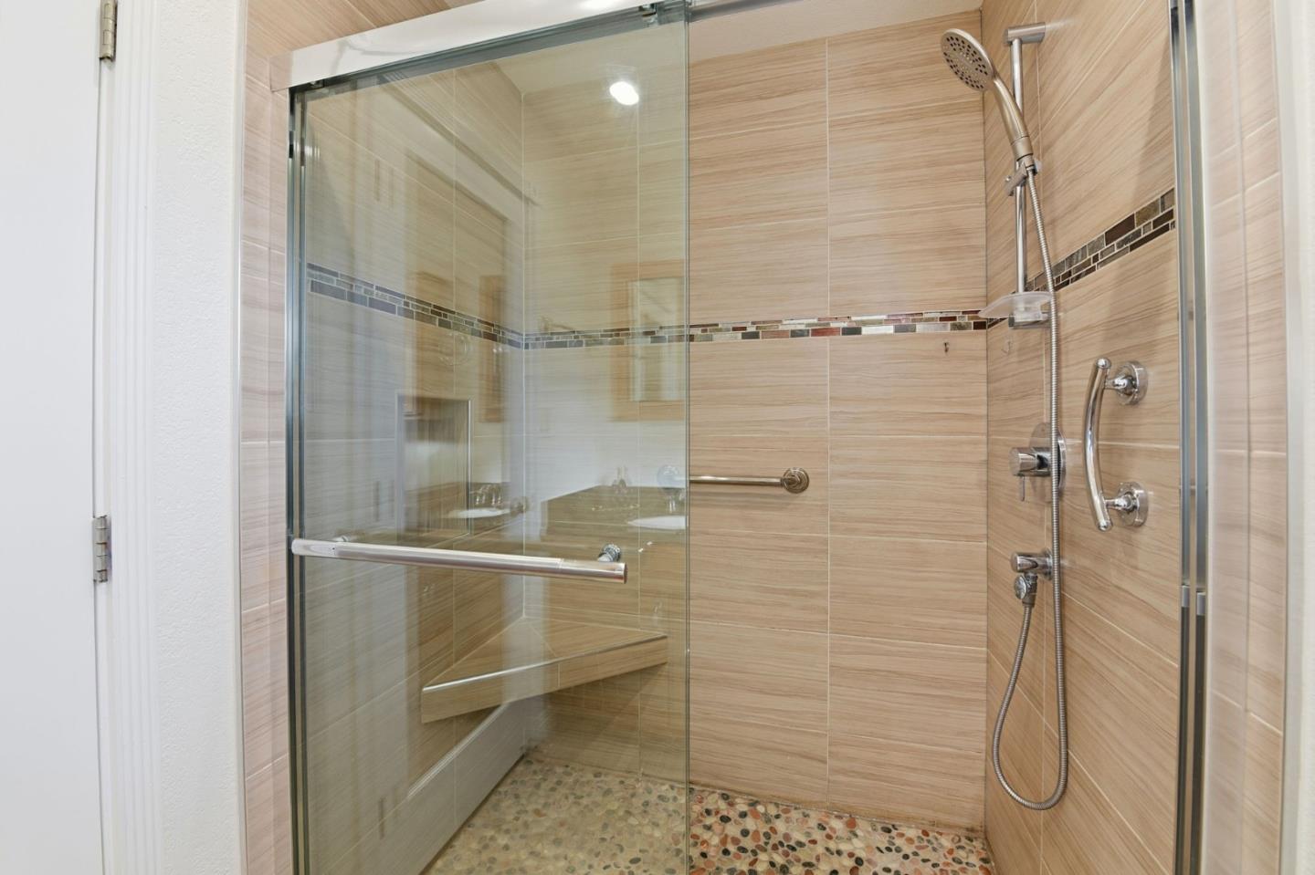 Detail Gallery Image 13 of 20 For 4815 Regents Park Ln, Fremont,  CA 94538 - 3 Beds | 2 Baths