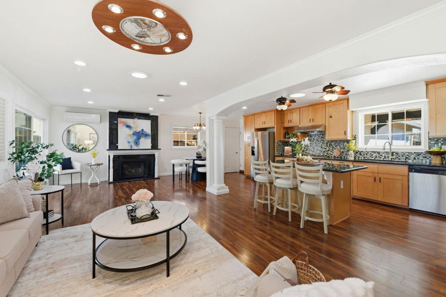 Detail Gallery Image 3 of 20 For 4815 Regents Park Ln, Fremont,  CA 94538 - 3 Beds | 2 Baths