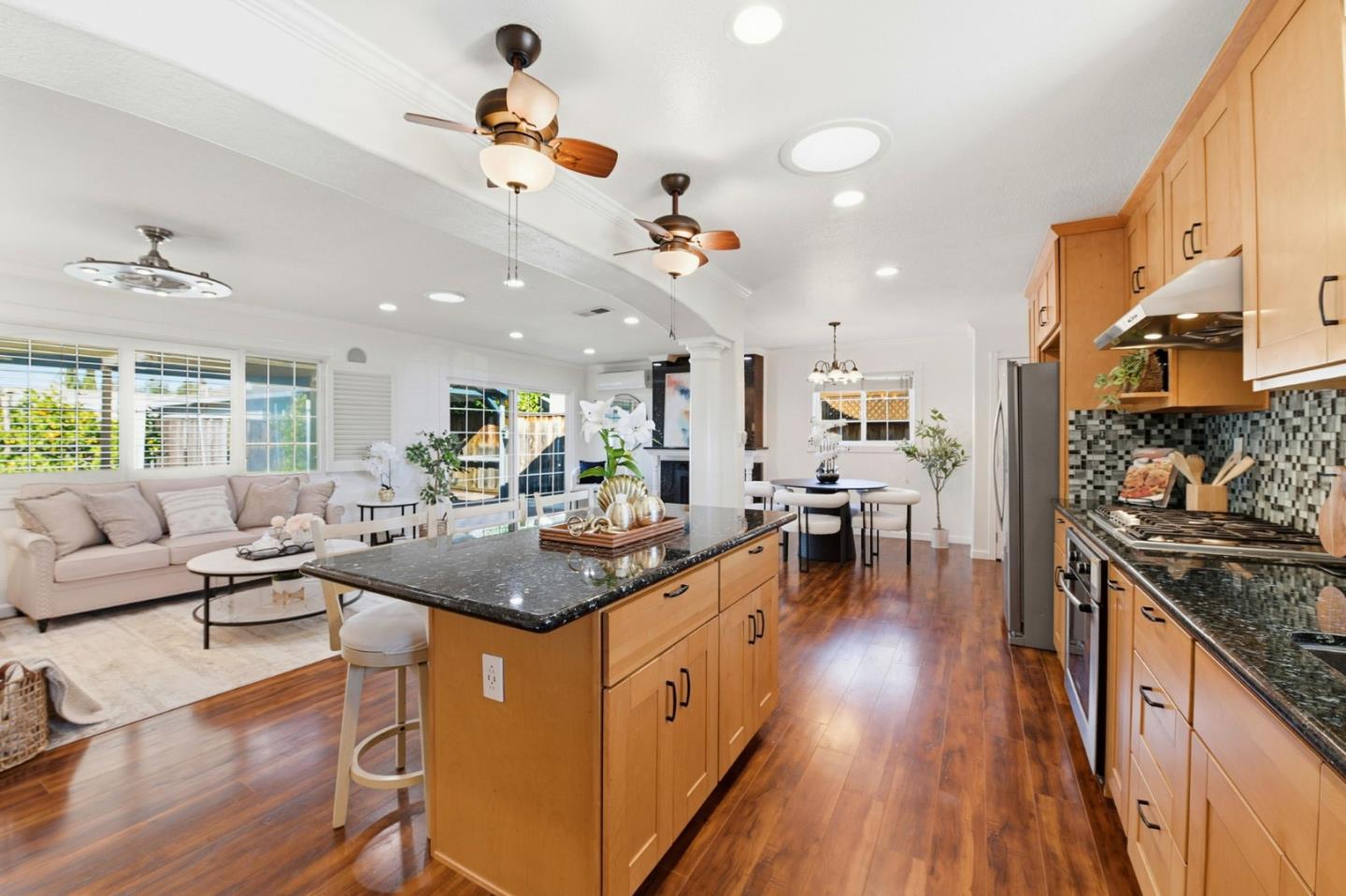 Detail Gallery Image 8 of 20 For 4815 Regents Park Ln, Fremont,  CA 94538 - 3 Beds | 2 Baths