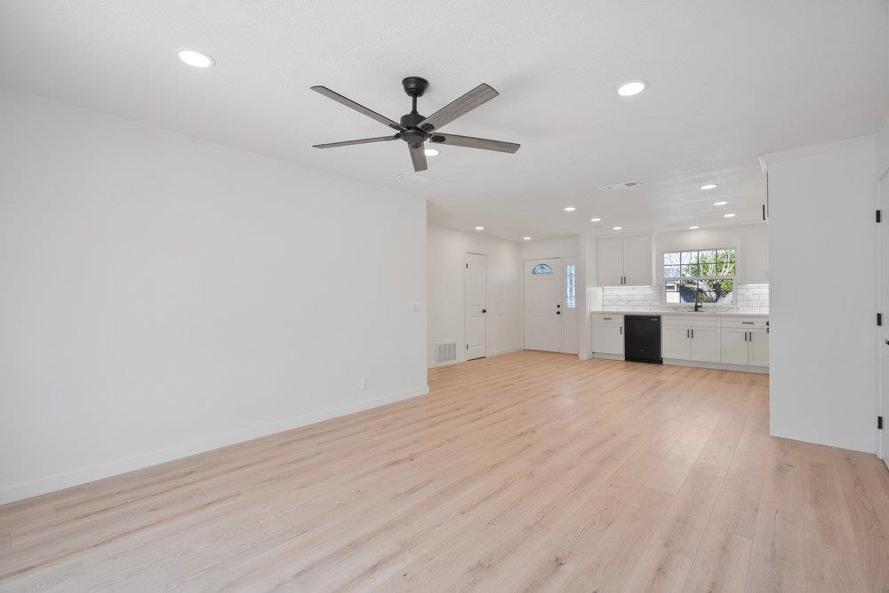 Detail Gallery Image 6 of 17 For 520 Polk Ct, Gilroy,  CA 95020 - 3 Beds | 1 Baths