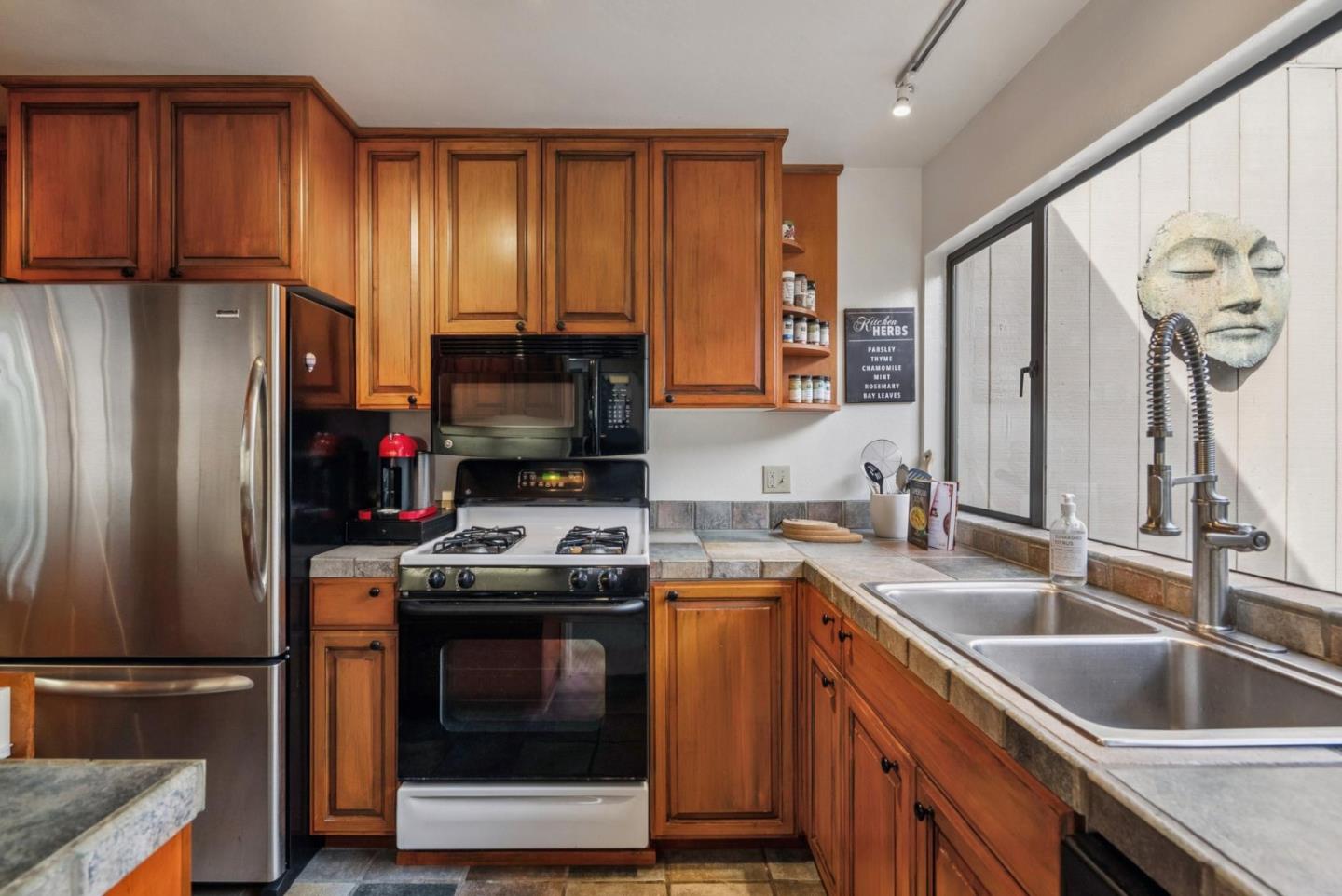 Detail Gallery Image 16 of 40 For 24501 via Mar Monte #77,  Carmel,  CA 93923 - 2 Beds | 2 Baths