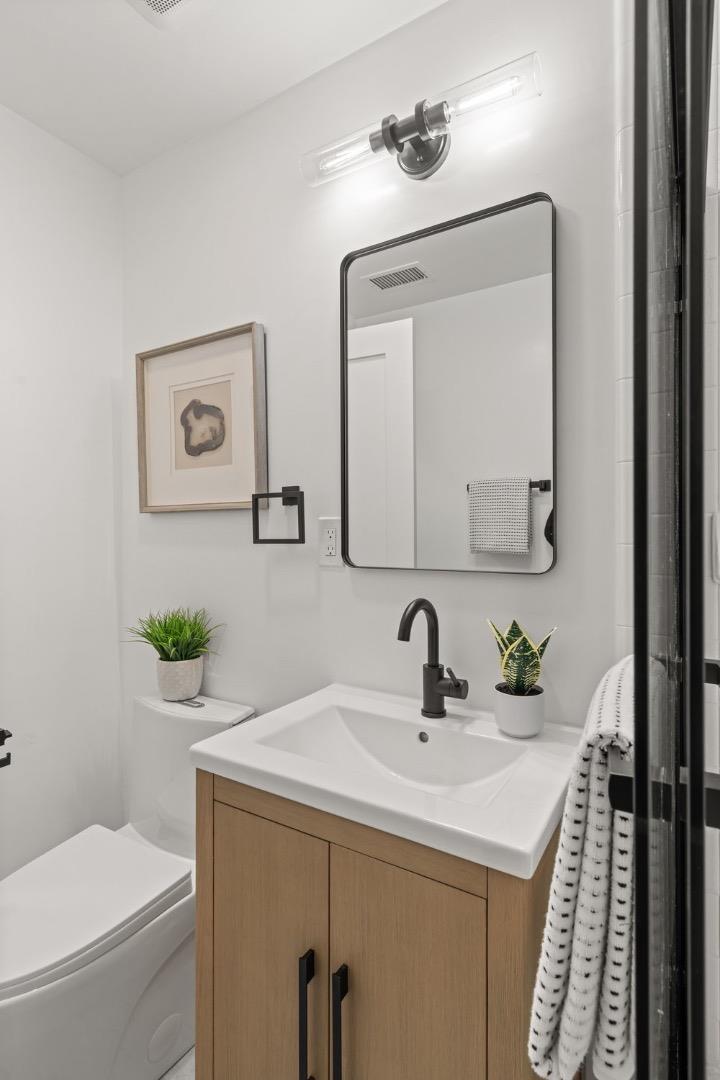 Detail Gallery Image 21 of 28 For 578 Green Manor Ct, Palo Alto,  CA 94301 - 3 Beds | 1 Baths