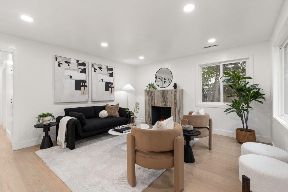 Detail Gallery Image 5 of 28 For 578 Green Manor Ct, Palo Alto,  CA 94301 - 3 Beds | 1 Baths