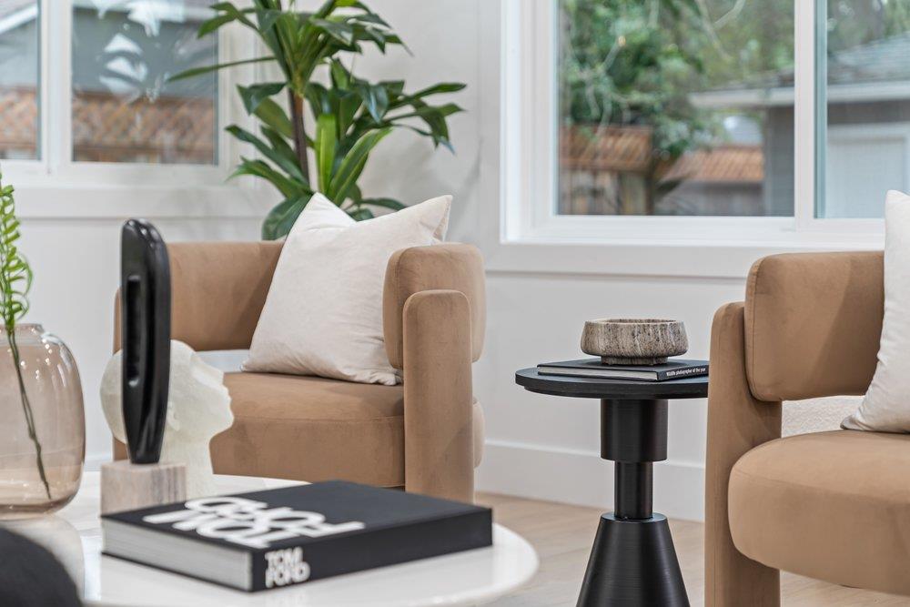 Detail Gallery Image 7 of 28 For 578 Green Manor Ct, Palo Alto,  CA 94301 - 3 Beds | 1 Baths