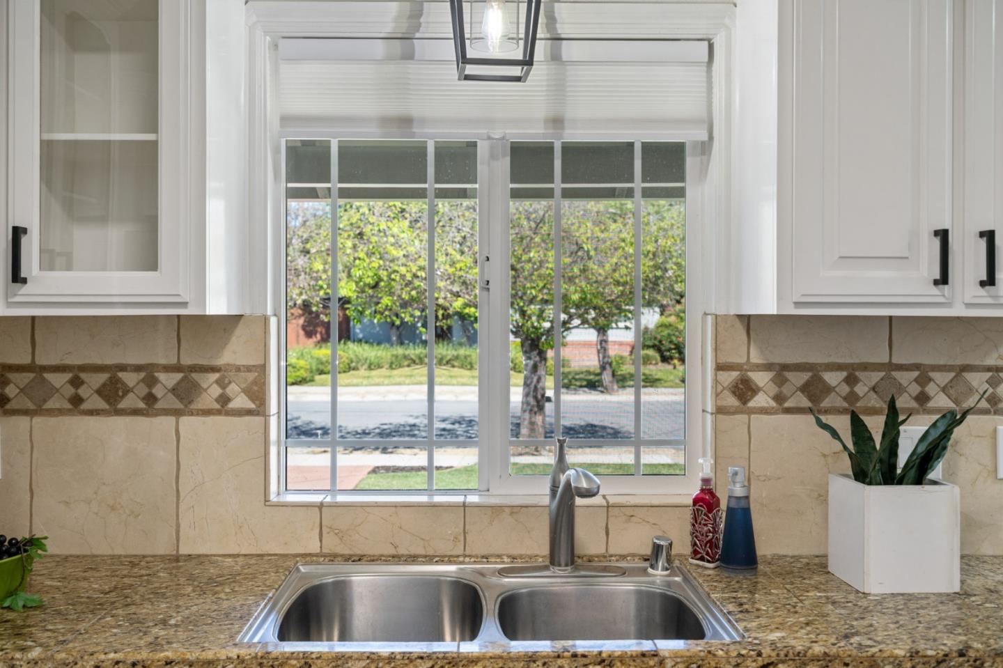 Detail Gallery Image 10 of 30 For 729 N 20th St, San Jose,  CA 95112 - 3 Beds | 2 Baths