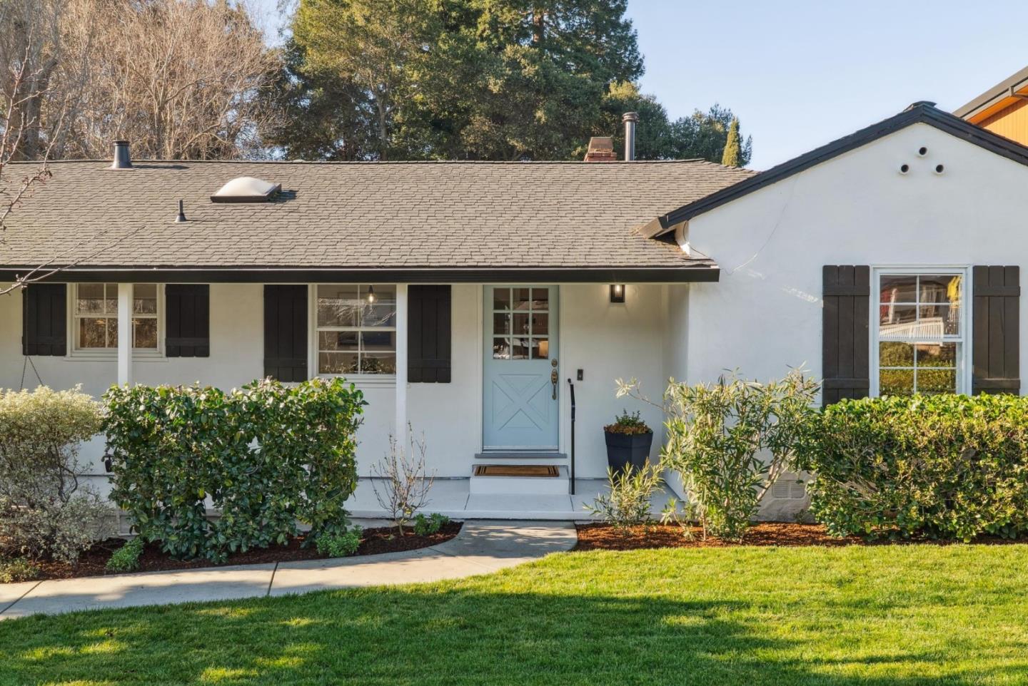 Detail Gallery Image 3 of 53 For 828 Cordilleras Ave, San Carlos,  CA 94070 - 3 Beds | 2 Baths