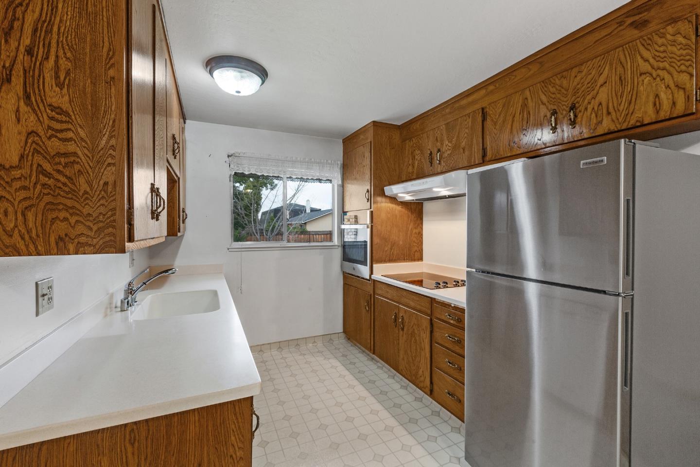 Detail Gallery Image 13 of 45 For 1423 Primrose Way, Cupertino,  CA 95014 - 3 Beds | 2 Baths