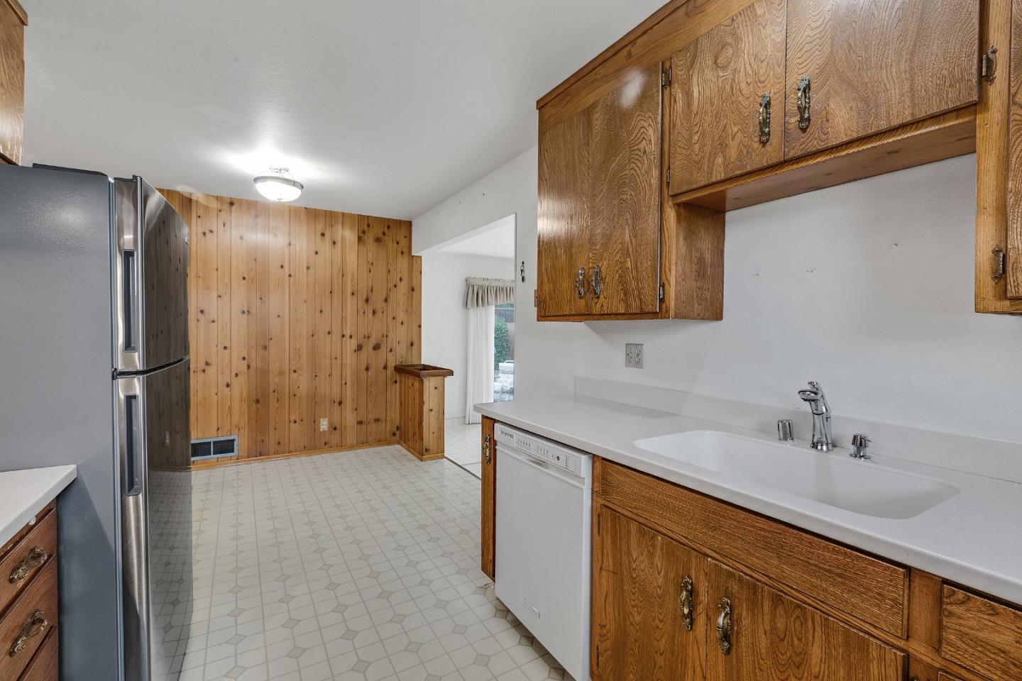 Detail Gallery Image 16 of 45 For 1423 Primrose Way, Cupertino,  CA 95014 - 3 Beds | 2 Baths