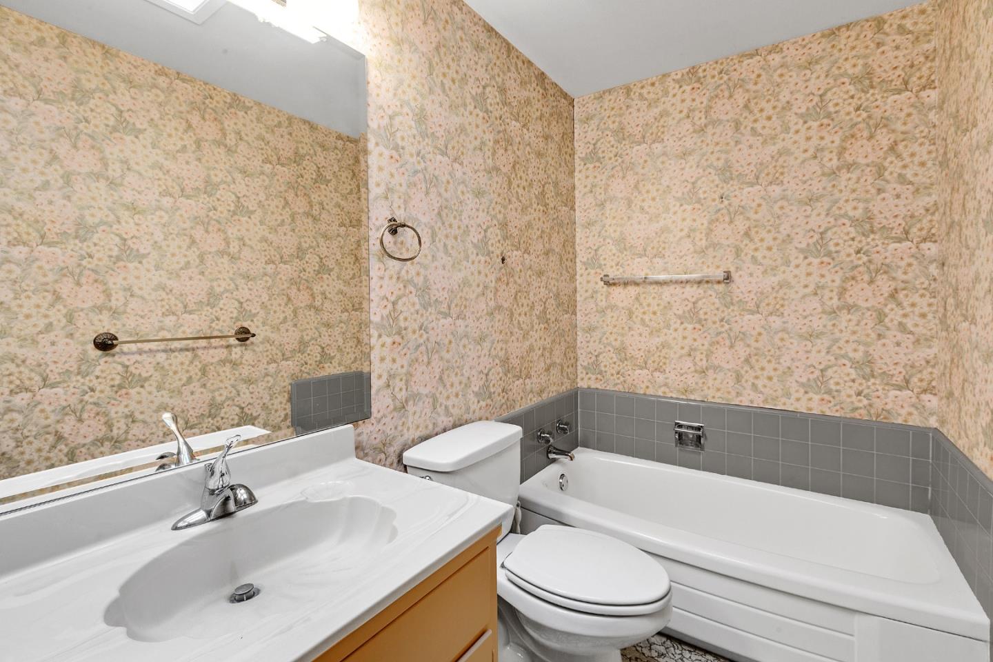 Detail Gallery Image 25 of 45 For 1423 Primrose Way, Cupertino,  CA 95014 - 3 Beds | 2 Baths