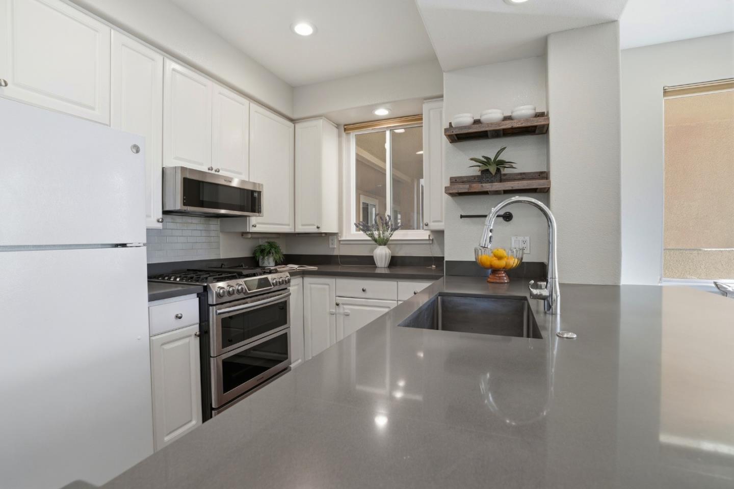 Photo #4: ML82032100 Listing: Photo #4