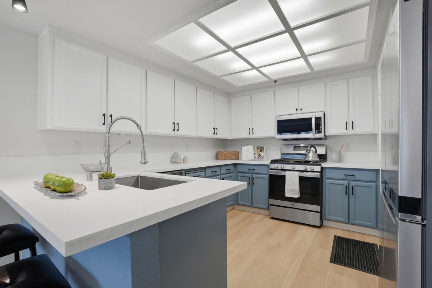 Detail Gallery Image 12 of 41 For 1301 Danberry Ln, Daly City,  CA 94014 - 2 Beds | 2 Baths