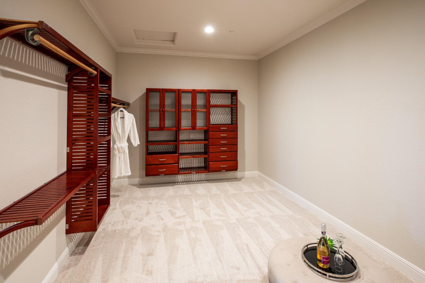 Detail Gallery Image 23 of 55 For 1112 Finch Pl, Pleasanton,  CA 94566 - 5 Beds | 4/1 Baths