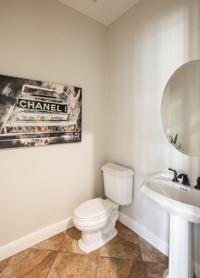 Detail Gallery Image 25 of 55 For 1112 Finch Pl, Pleasanton,  CA 94566 - 5 Beds | 4/1 Baths