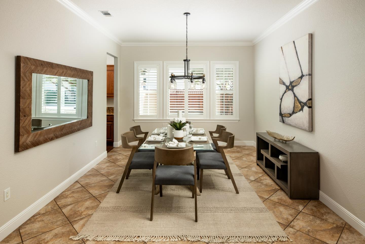 Detail Gallery Image 9 of 55 For 1112 Finch Pl, Pleasanton,  CA 94566 - 5 Beds | 4/1 Baths