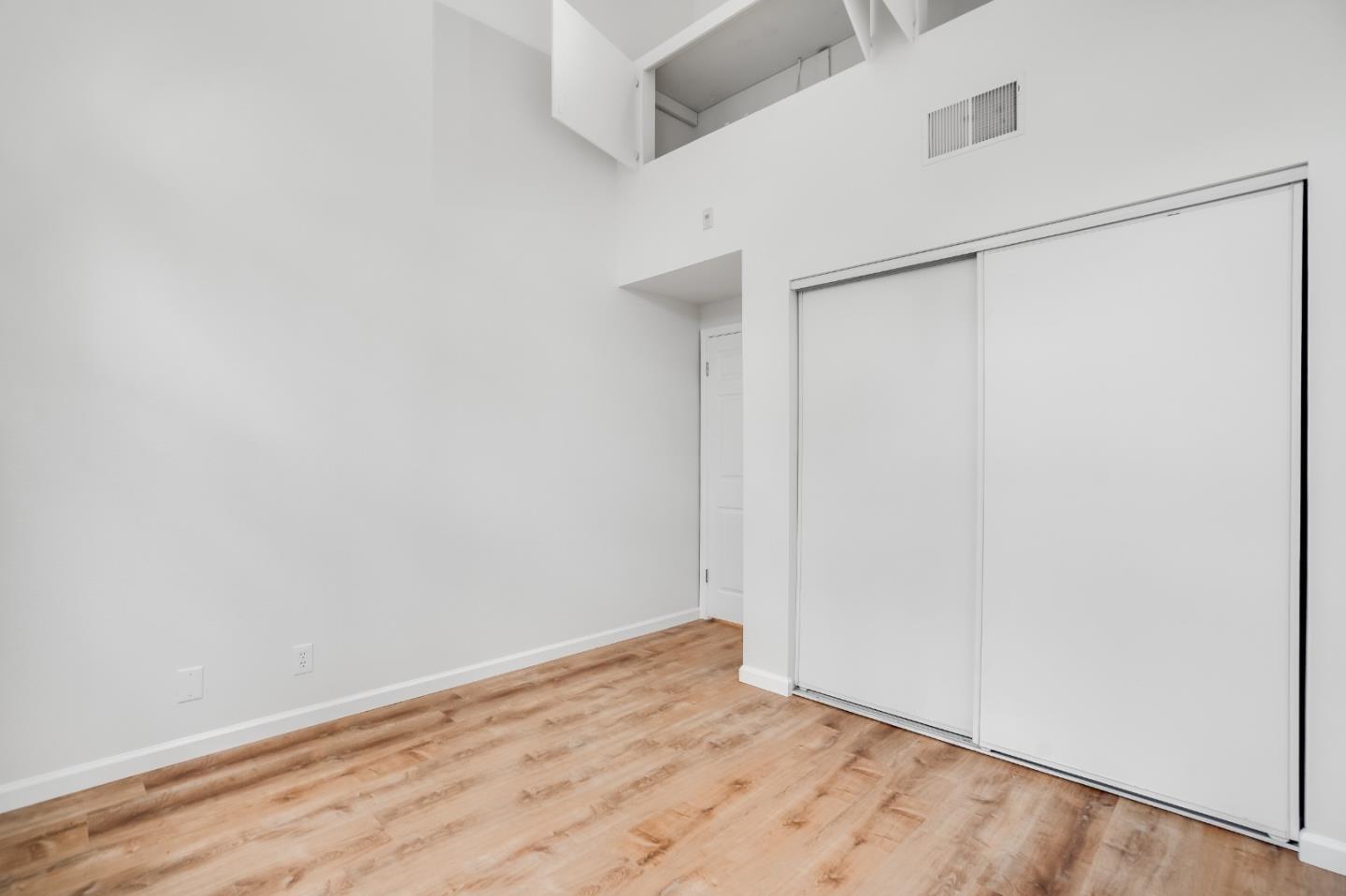 Photo #12: ML82032106 Listing: Photo #12